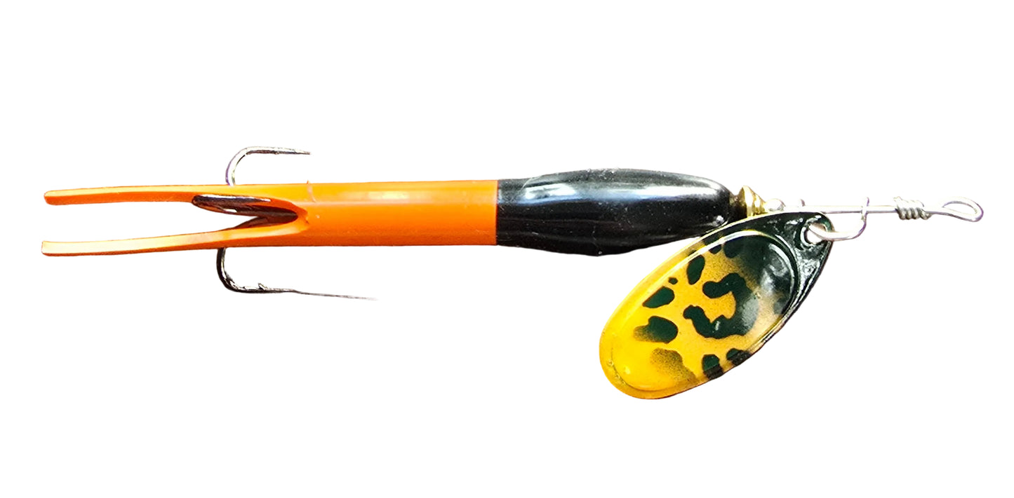 FOXN Salmon Spinner Flying C 30 gr. Black and Orange.
