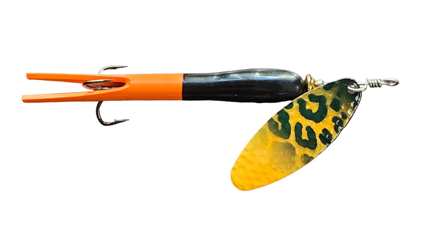 FOXN Salmon Spinner Flying C 25gr. Black and Orange. Upstream/Downstream.