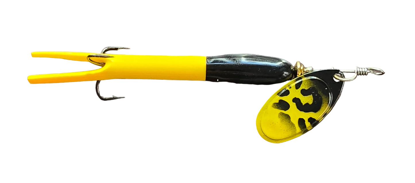 FOXN Salmon Spinner Flying C 25 gr. Black and Yellow.