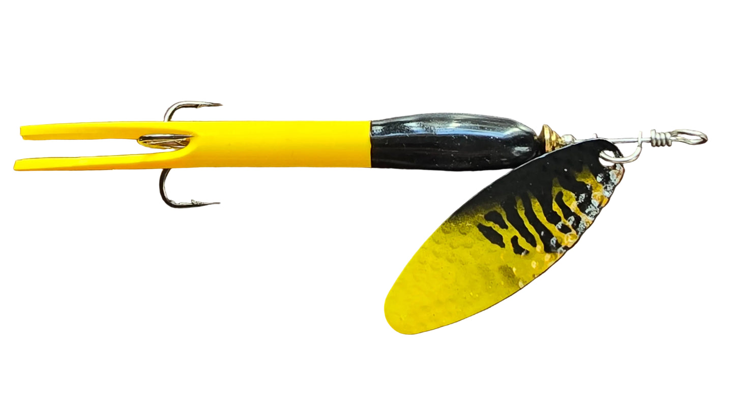 FOXN Salmon Spinner Flying C 25gr. Black and Yellow. Upstream/Downstream.